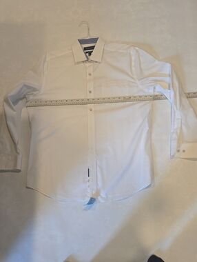 Crown & Ivy White Men's Long-Sleeve Dress Shirt